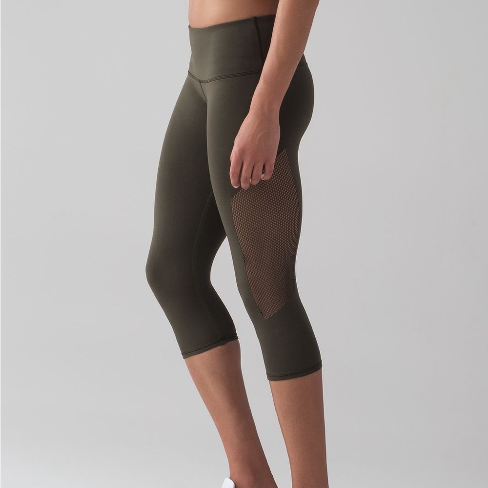 lululemon reveal crop mesh 15” capri leggings